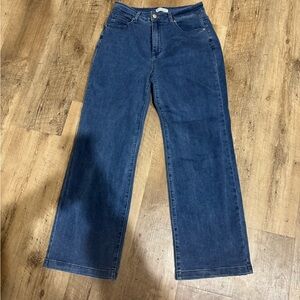 High Rise Straight Leg Blue Jeans Classic Fit
